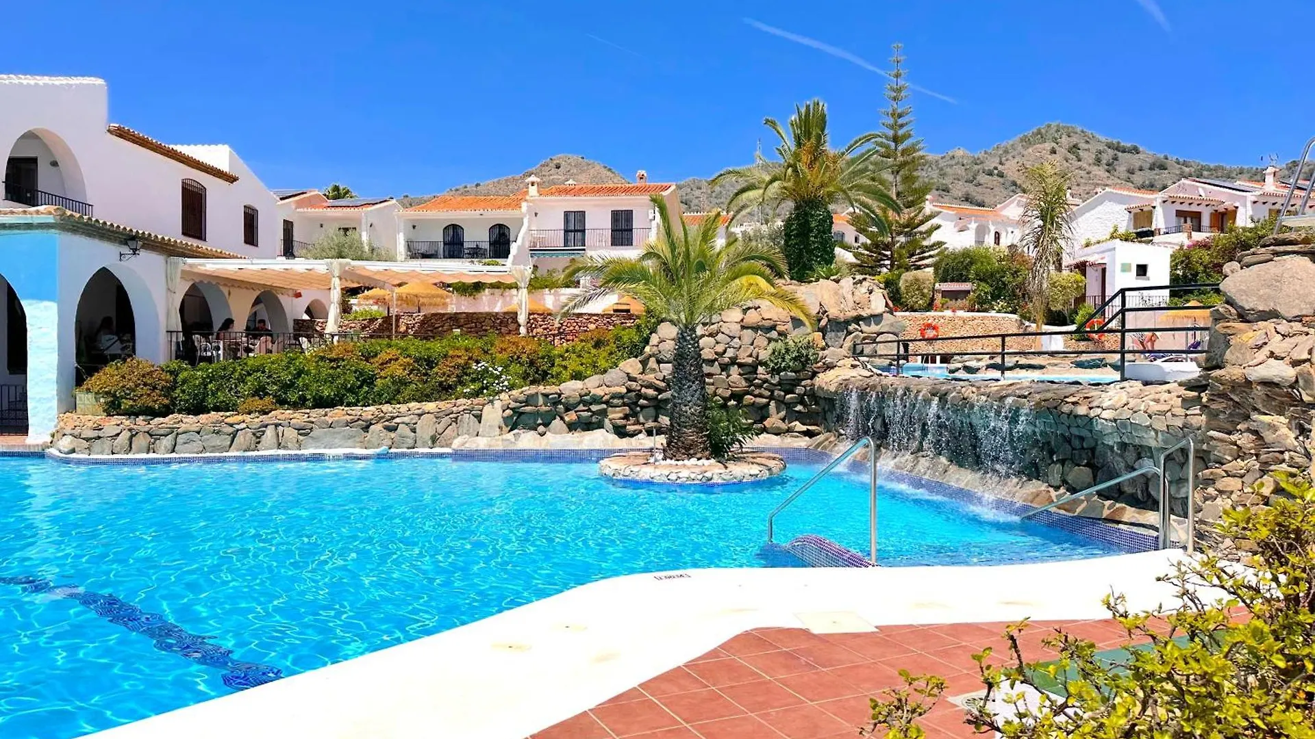 Los Naranjos 18B Casasol Capistrano Village Nerja