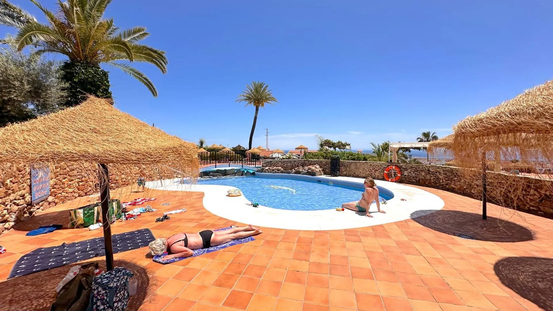 Apartment Los Naranjos 18B Casasol Capistrano Village Nerja